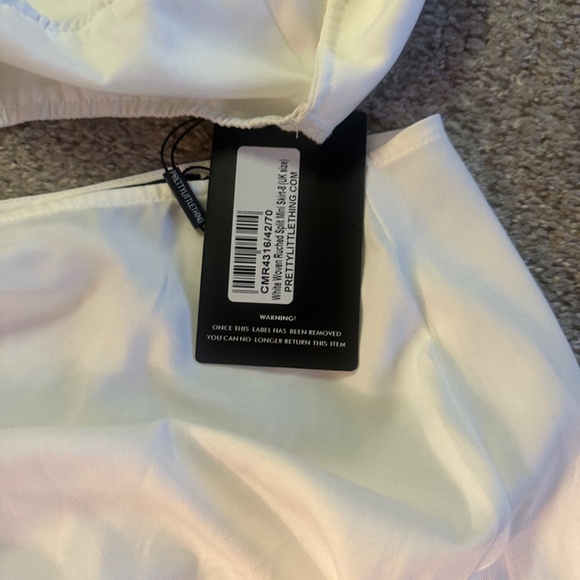 NWT Pretty Little Thing White Woven Set Size Small - Picture 6 of 7